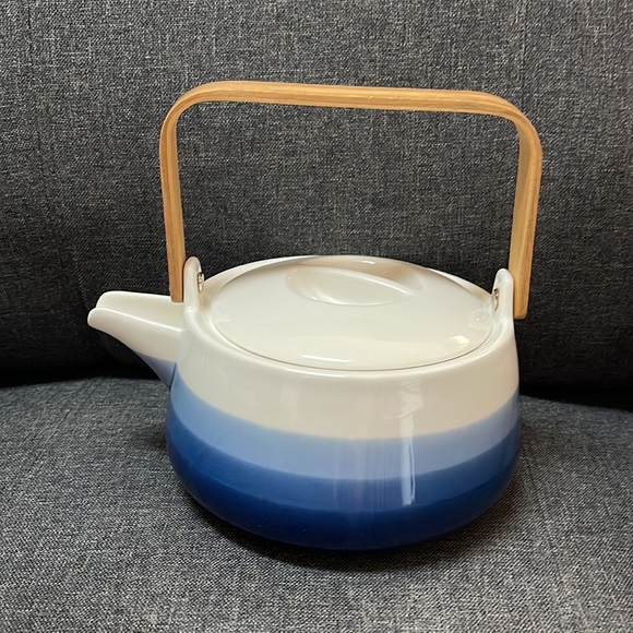 Crate & Barrel Blue Stripped Teapot and Cups Set - Picture 3 of 14